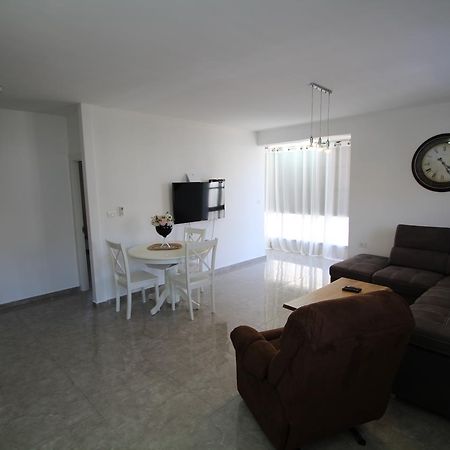 Arendaizrail Apartments - Khana Szenes Street 29 Bat Yam Eksteriør bilde