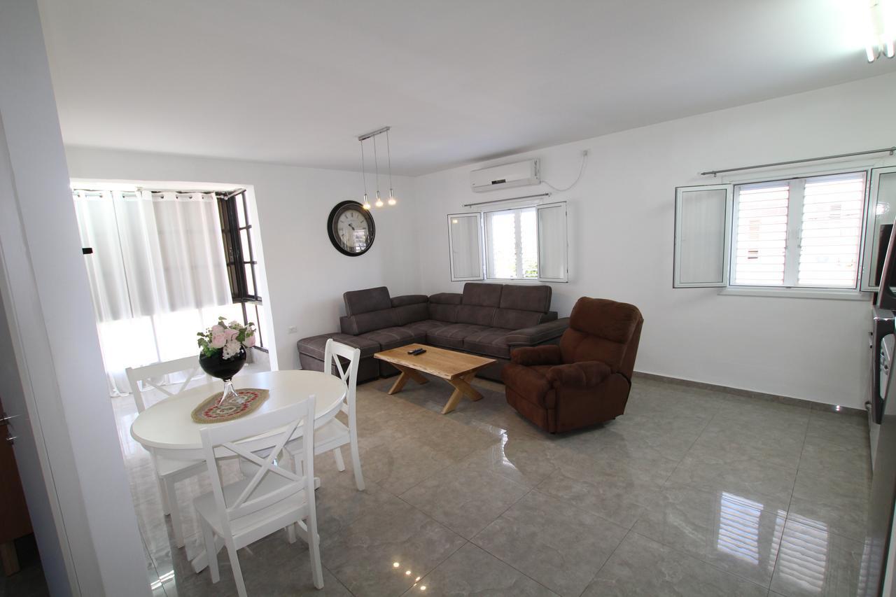 Arendaizrail Apartments - Khana Szenes Street 29 Bat Yam Eksteriør bilde