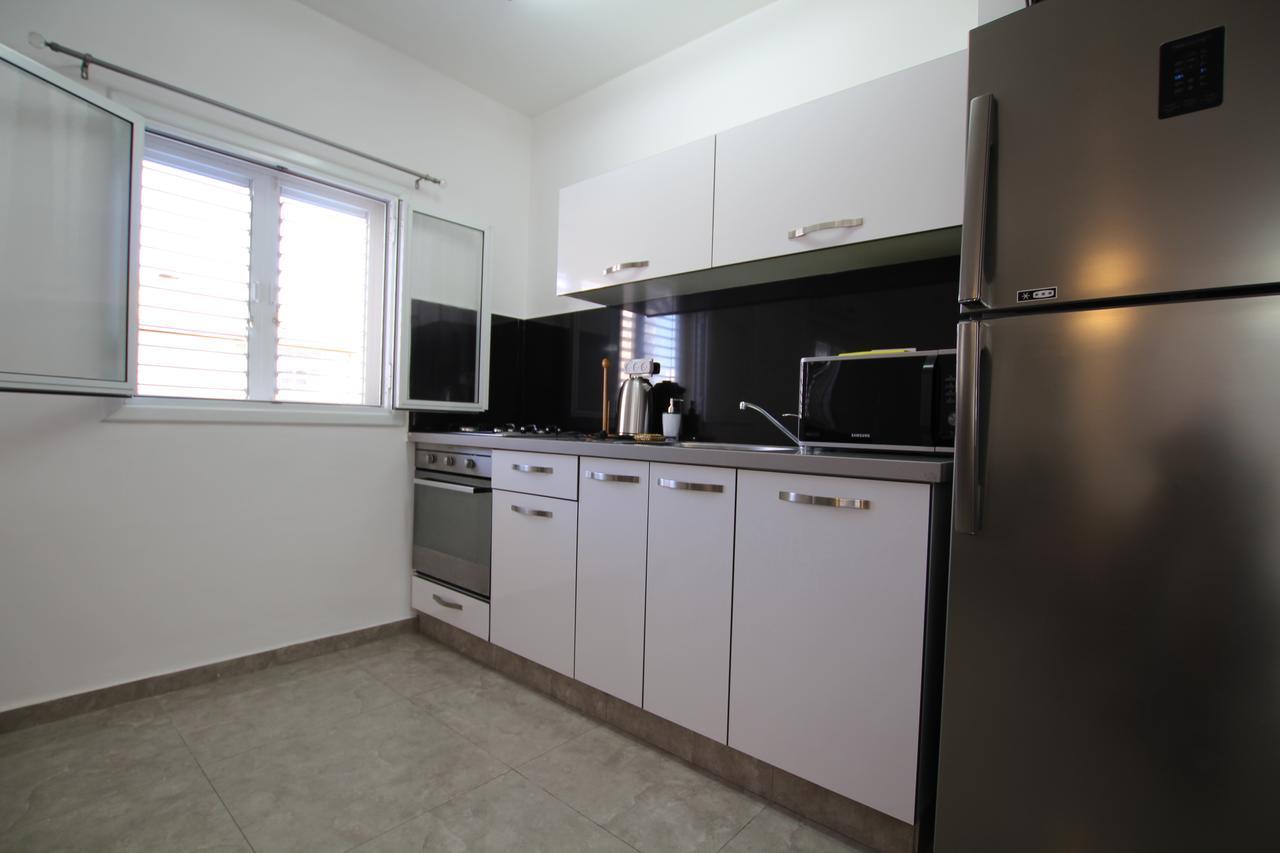 Arendaizrail Apartments - Khana Szenes Street 29 Bat Yam Eksteriør bilde