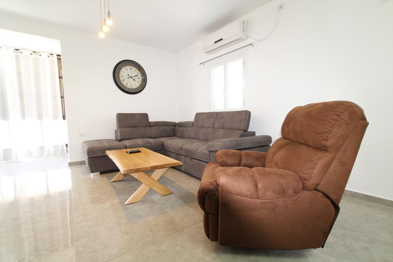 Arendaizrail Apartments - Khana Szenes Street 29 Bat Yam Eksteriør bilde