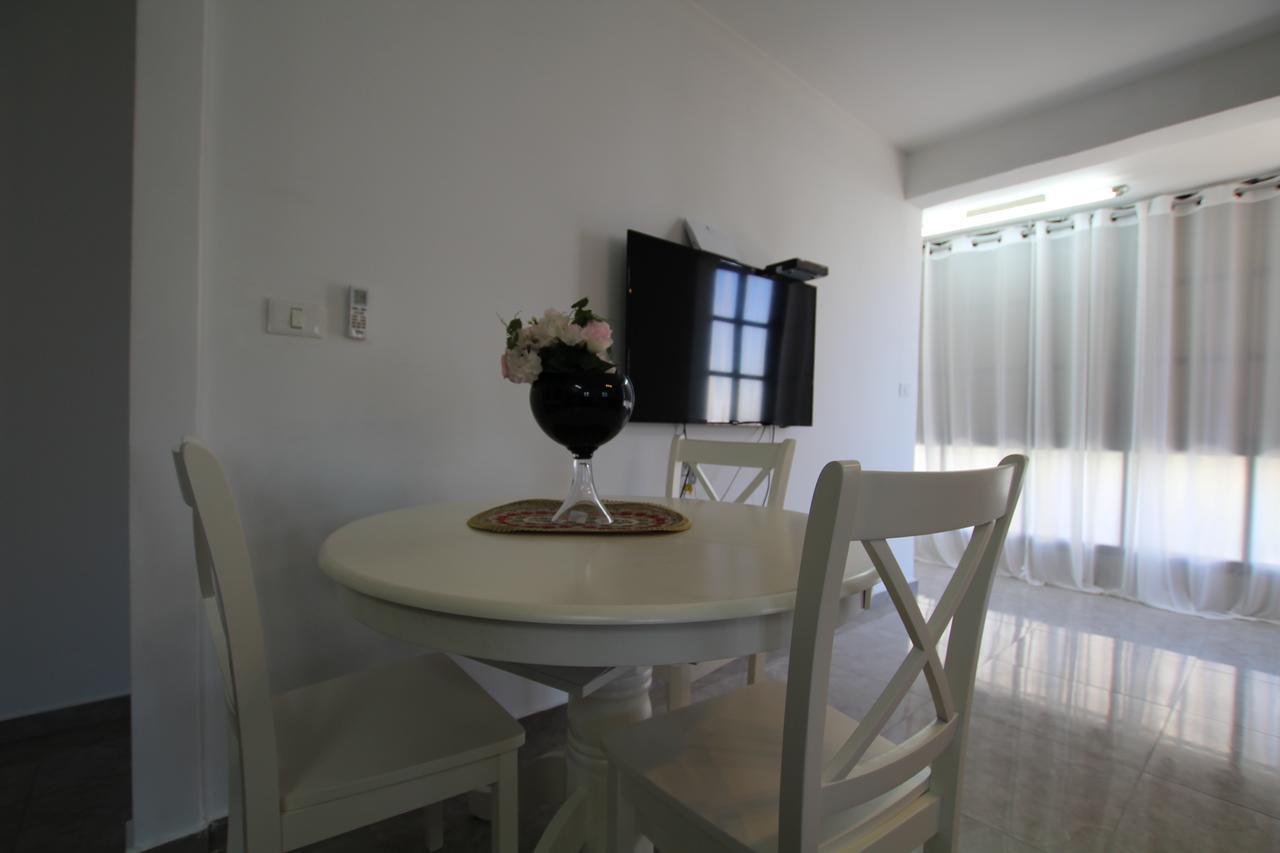 Arendaizrail Apartments - Khana Szenes Street 29 Bat Yam Eksteriør bilde