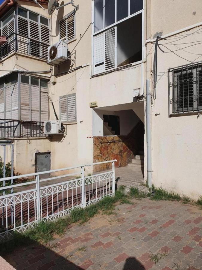 Arendaizrail Apartments - Khana Szenes Street 29 Bat Yam Eksteriør bilde